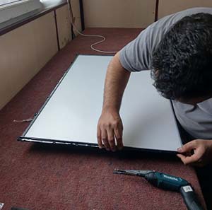 باز کردن دیفیوزر ایکس ویژن 49XT520