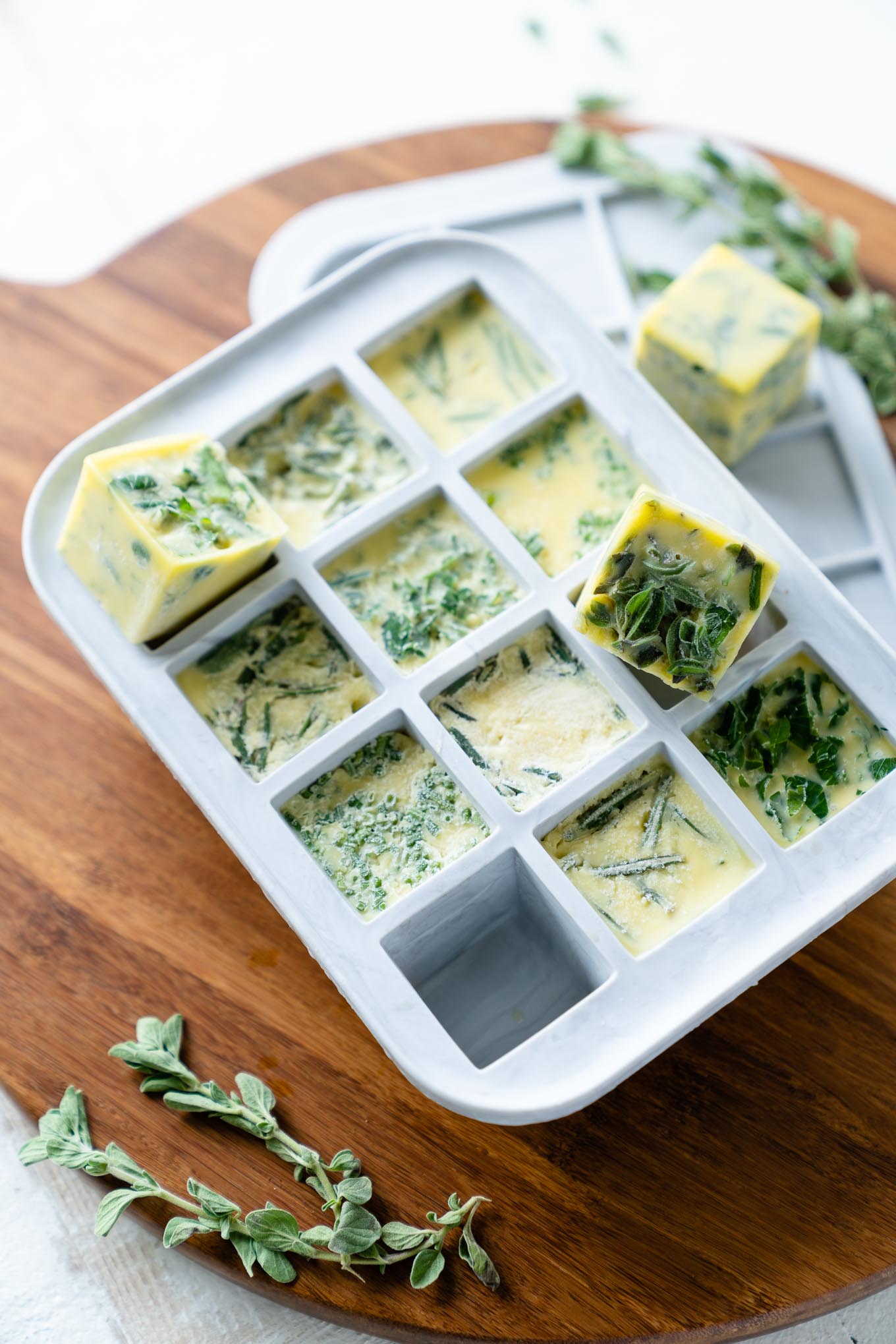[تصویر:  freeyourfork_how_to_freeze_fresh_herbs_i...809_59.jpg]