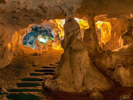 غار کارائین در کشور ترکیه karain cave